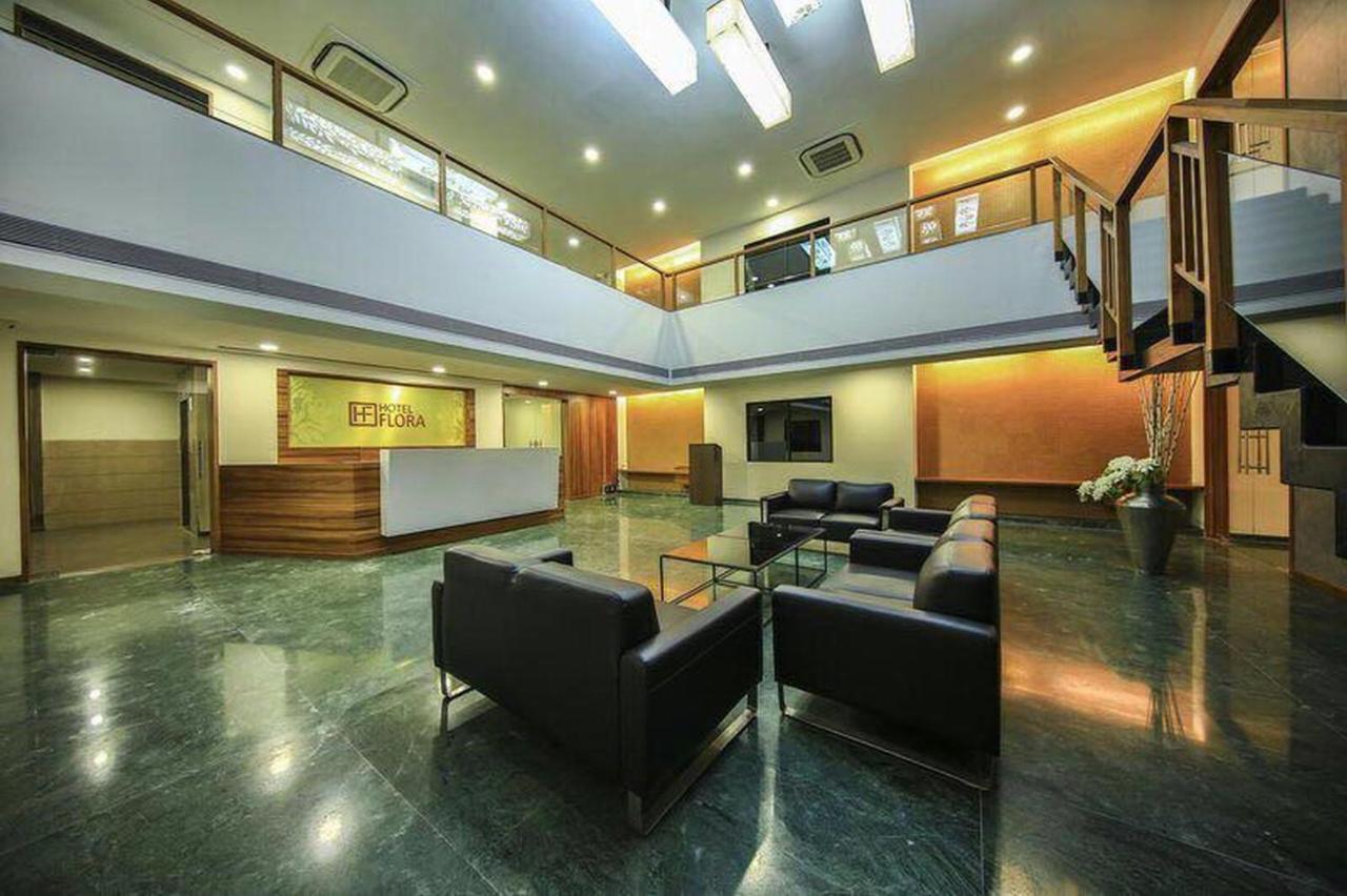 אחמדאבאד Fabhotel Flora Vastral מראה חיצוני תמונה