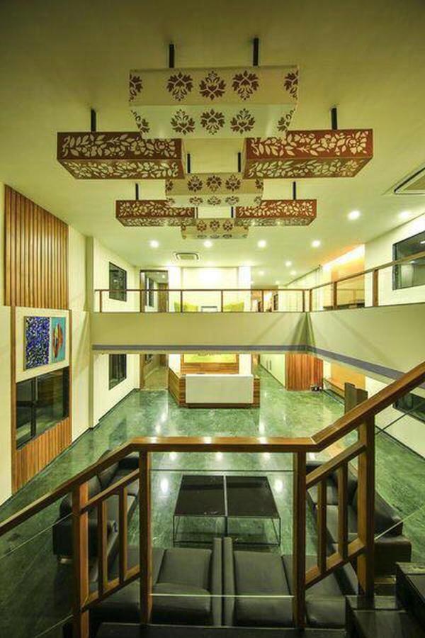 אחמדאבאד Fabhotel Flora Vastral מראה חיצוני תמונה