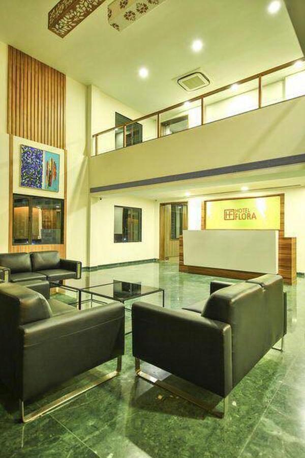 אחמדאבאד Fabhotel Flora Vastral מראה חיצוני תמונה