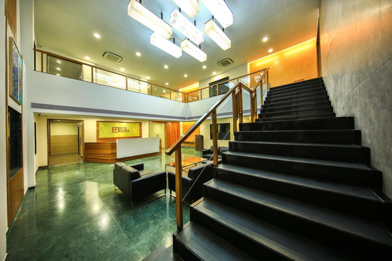 אחמדאבאד Fabhotel Flora Vastral מראה חיצוני תמונה